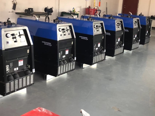 Lassen met KOVO Diesel Dual Holder Permanent Magnet Welder Generator DC600A DGW500 bij 85V Uitgangsspanning